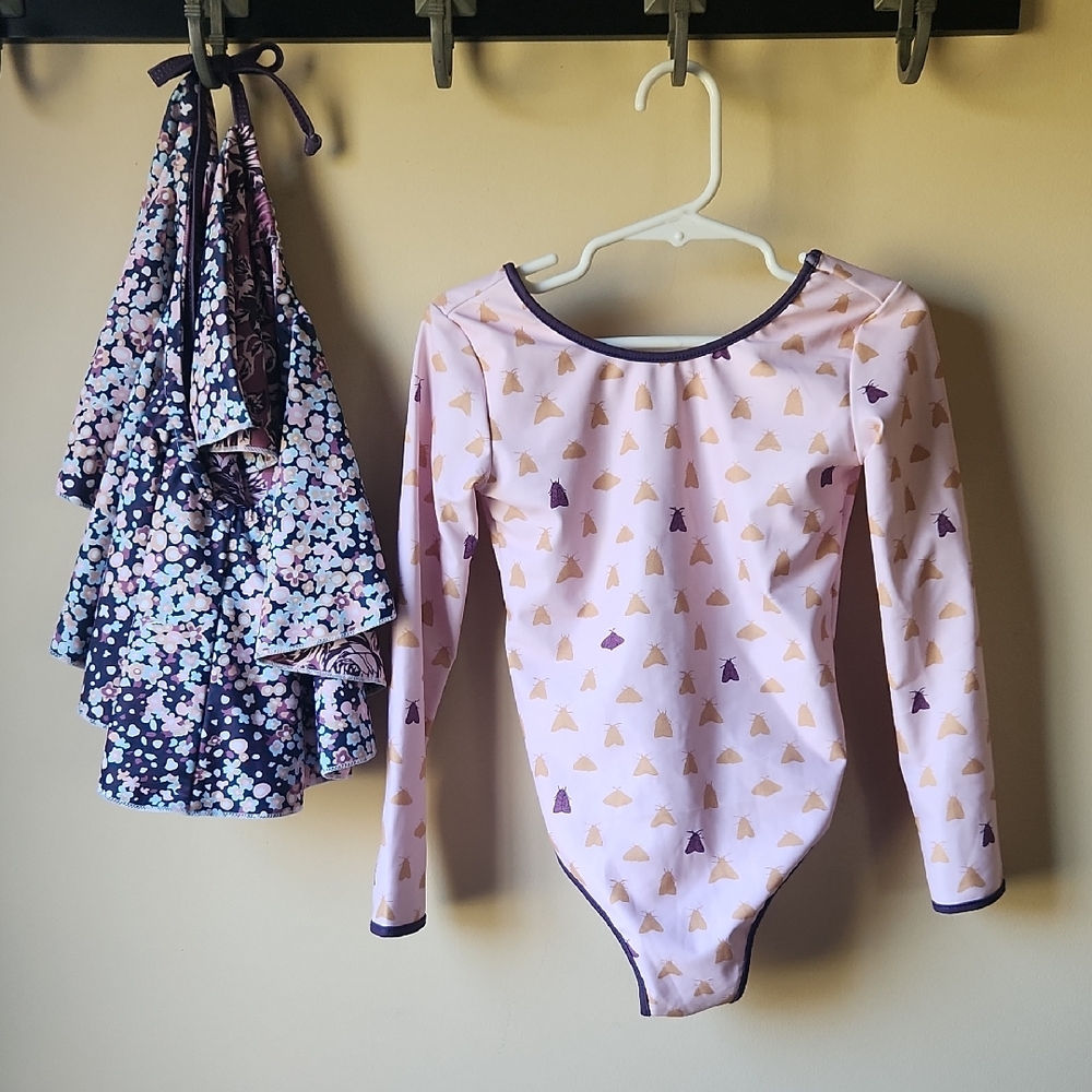 Sweet Honey Girls Size 5 Long Sleeved Swim Suit With Detachable Swim Skirt